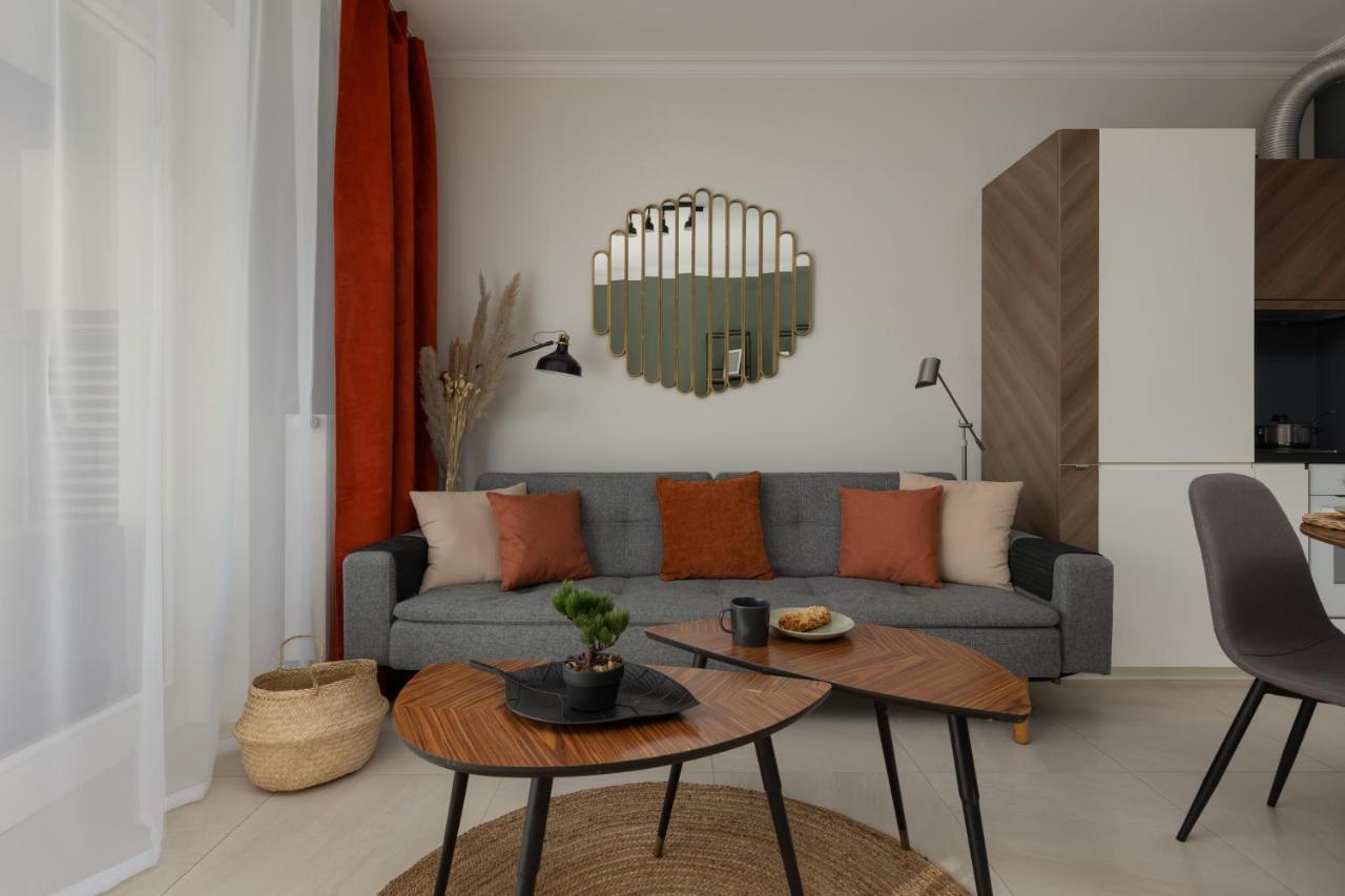 Apartment Lakeview Kapelanow Armii Krajowej By Renters Warsaw