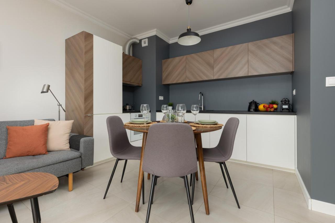 Lakeview Kapelanow Armii Krajowej By Renters Apartment *