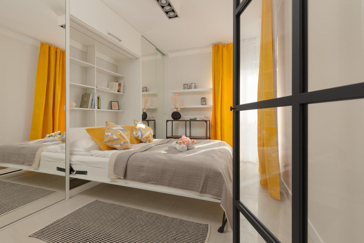 Apartment Lakeview Kapelanow Armii Krajowej By Renters